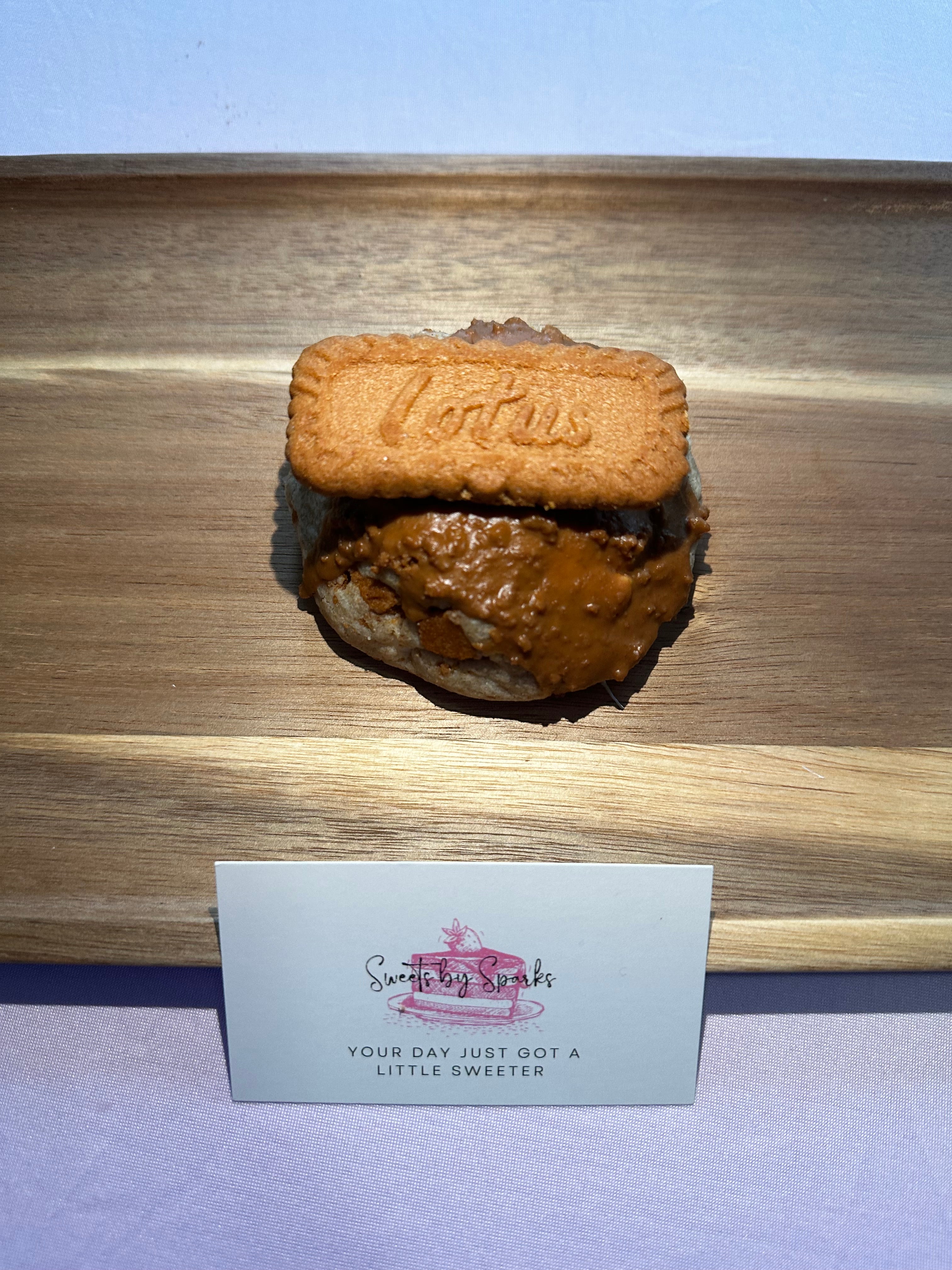 Biscoff & White Chocolate Chip Stuffed Cookie